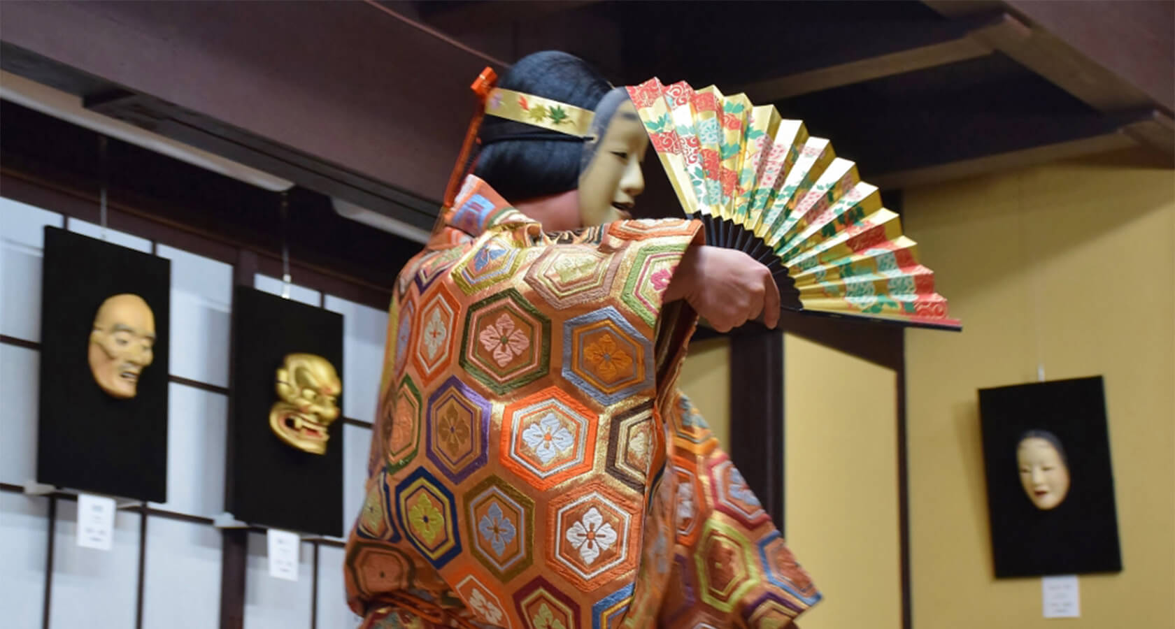 Noh Theatre: Experience Oldest Form of Japanese Theatre - Tokyo.com