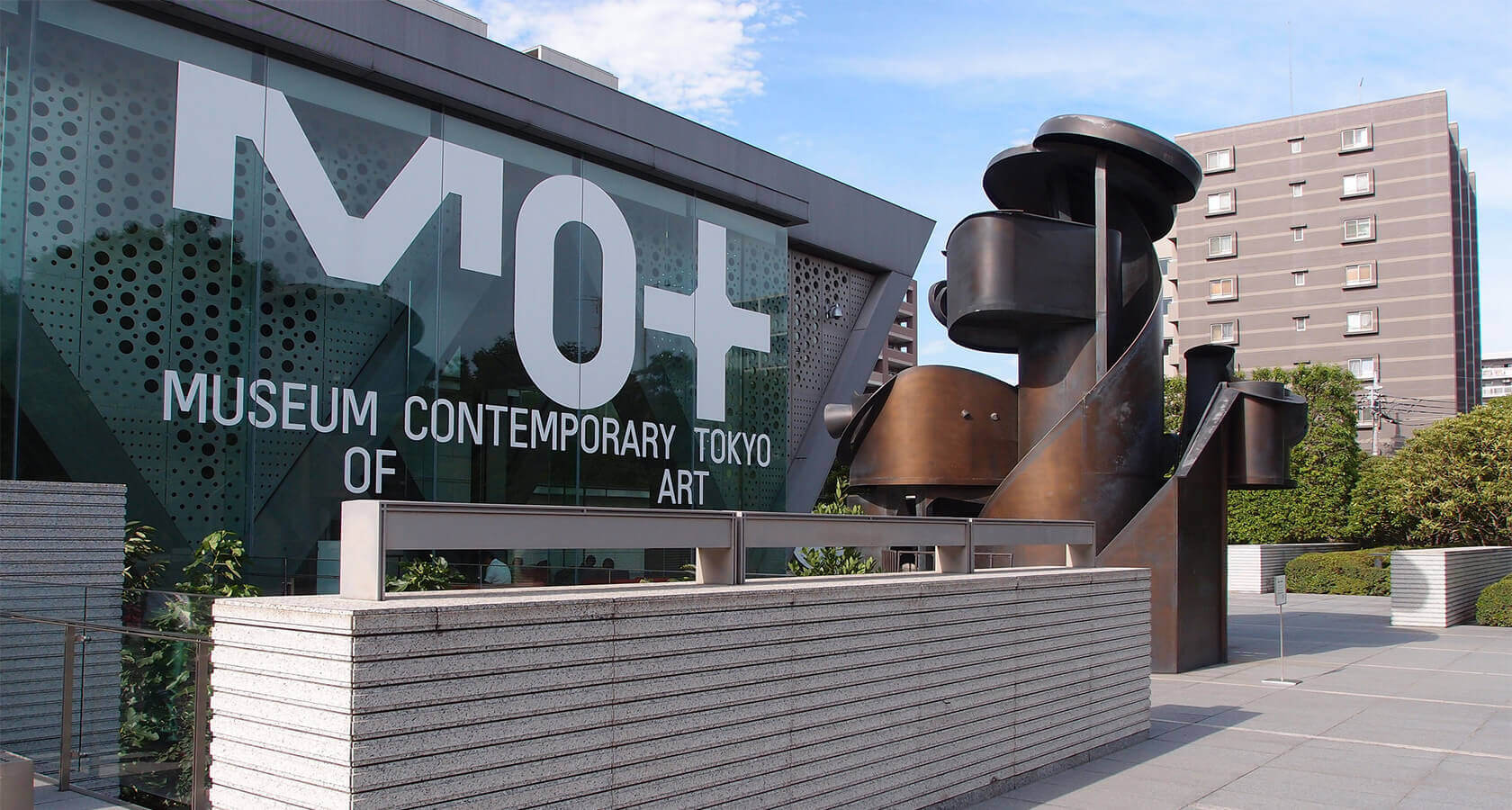 moca museum los angeles hours